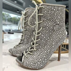 Shoedazzle Silver Mackenzie Booties-Size 8